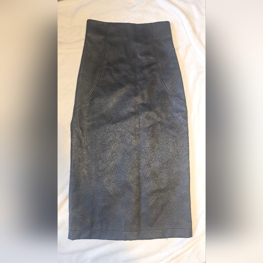 COMME USA Faux Leather Skirt